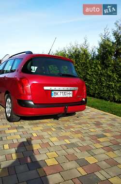 Универсал Peugeot 308 2010 в 