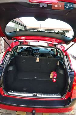 Универсал Peugeot 308 2010 в 