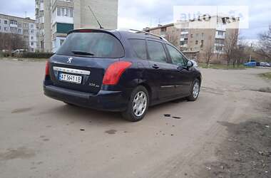 Универсал Peugeot 308 2010 в Калуше