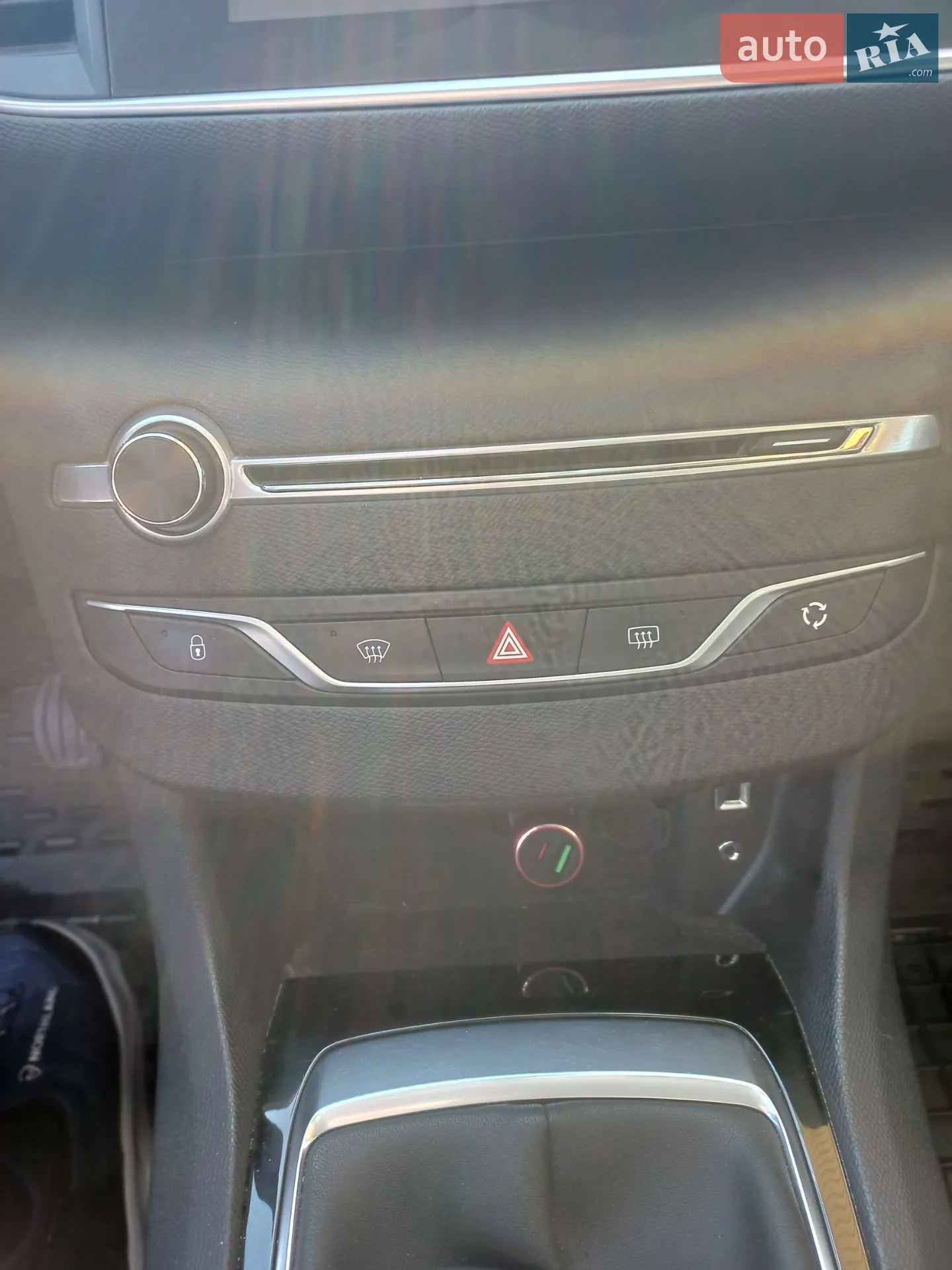 2015 Peugeot 308 - мініатюра 13