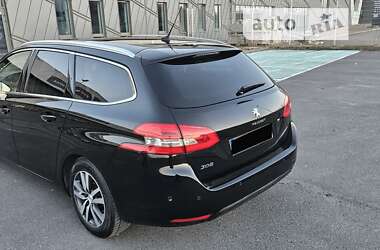 Универсал Peugeot 308 2018 в Львове