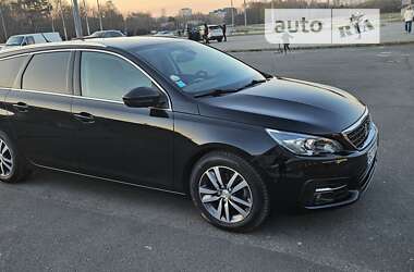 Универсал Peugeot 308 2018 в Львове