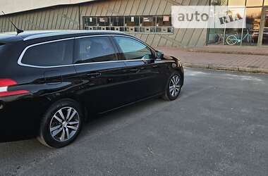 Универсал Peugeot 308 2018 в Львове