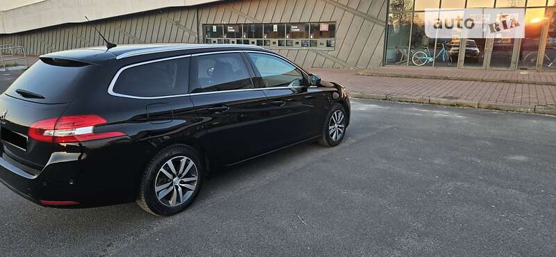 Универсал Peugeot 308 2018 в Львове