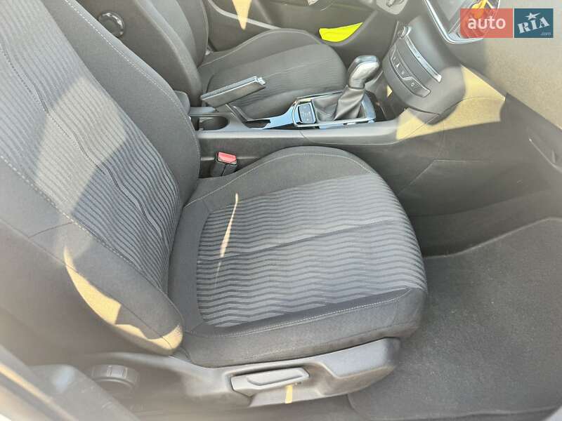Універсал Peugeot 308 2015 в Рівному