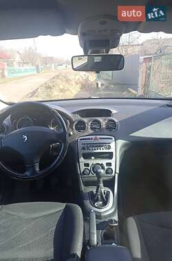 Универсал Peugeot 308 2008 в Коростене