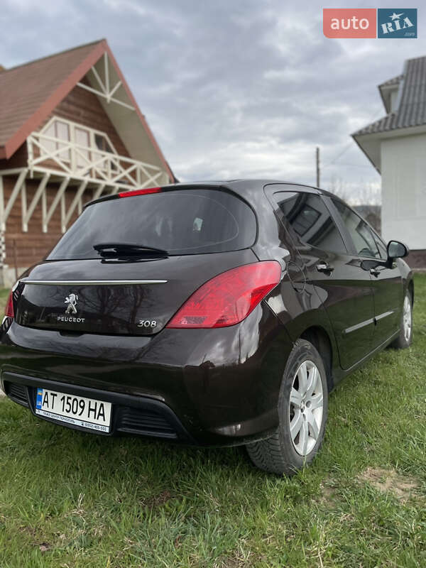 Хэтчбек Peugeot 308 2011 в Коломые
