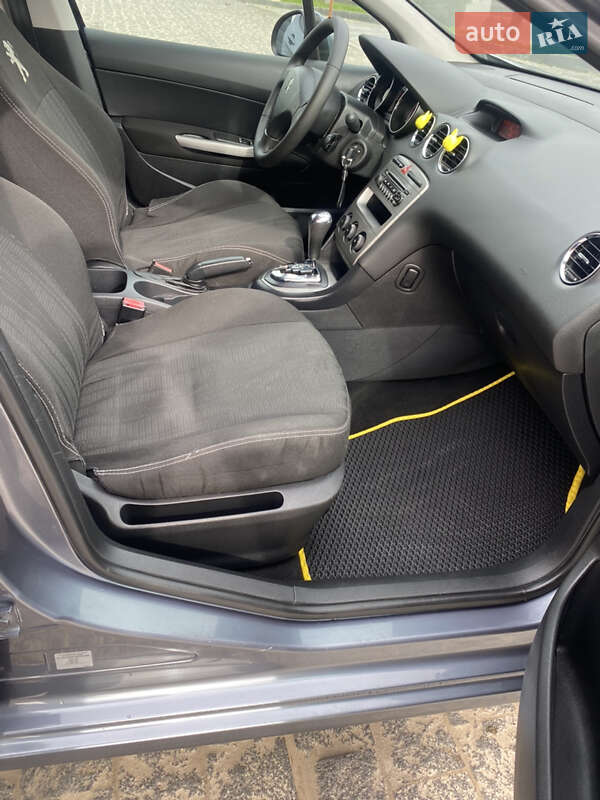 Хэтчбек Peugeot 308 2010 в Львове фото 7 Хэтчбек Peugeot 308 2010 в Львове