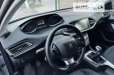 Універсал Peugeot 308 2016 в Києві