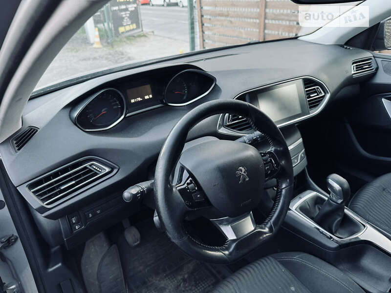 Універсал Peugeot 308 2016 в Києві