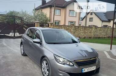 Хэтчбек Peugeot 308 2015 в Богородчанах