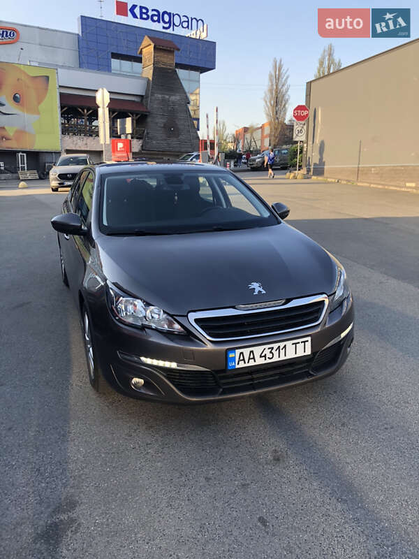 Универсал Peugeot 308 2015 в Киеве