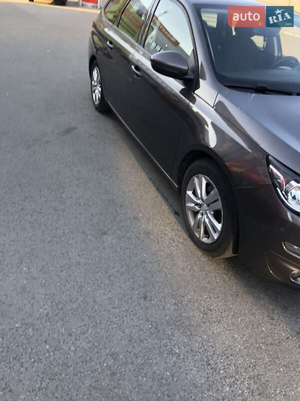 Універсал Peugeot 308 2015 в Києві