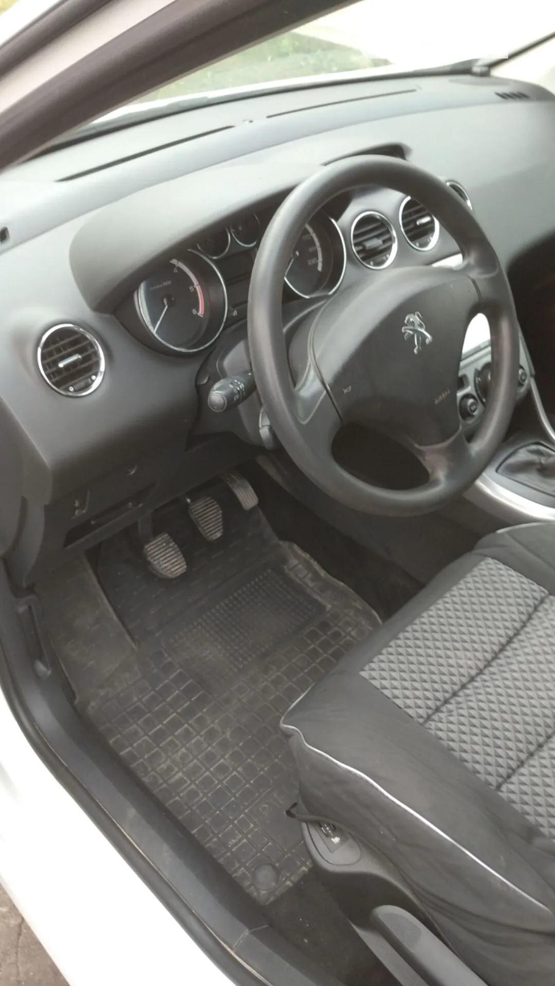 2012 Peugeot 308 - мініатюра 12