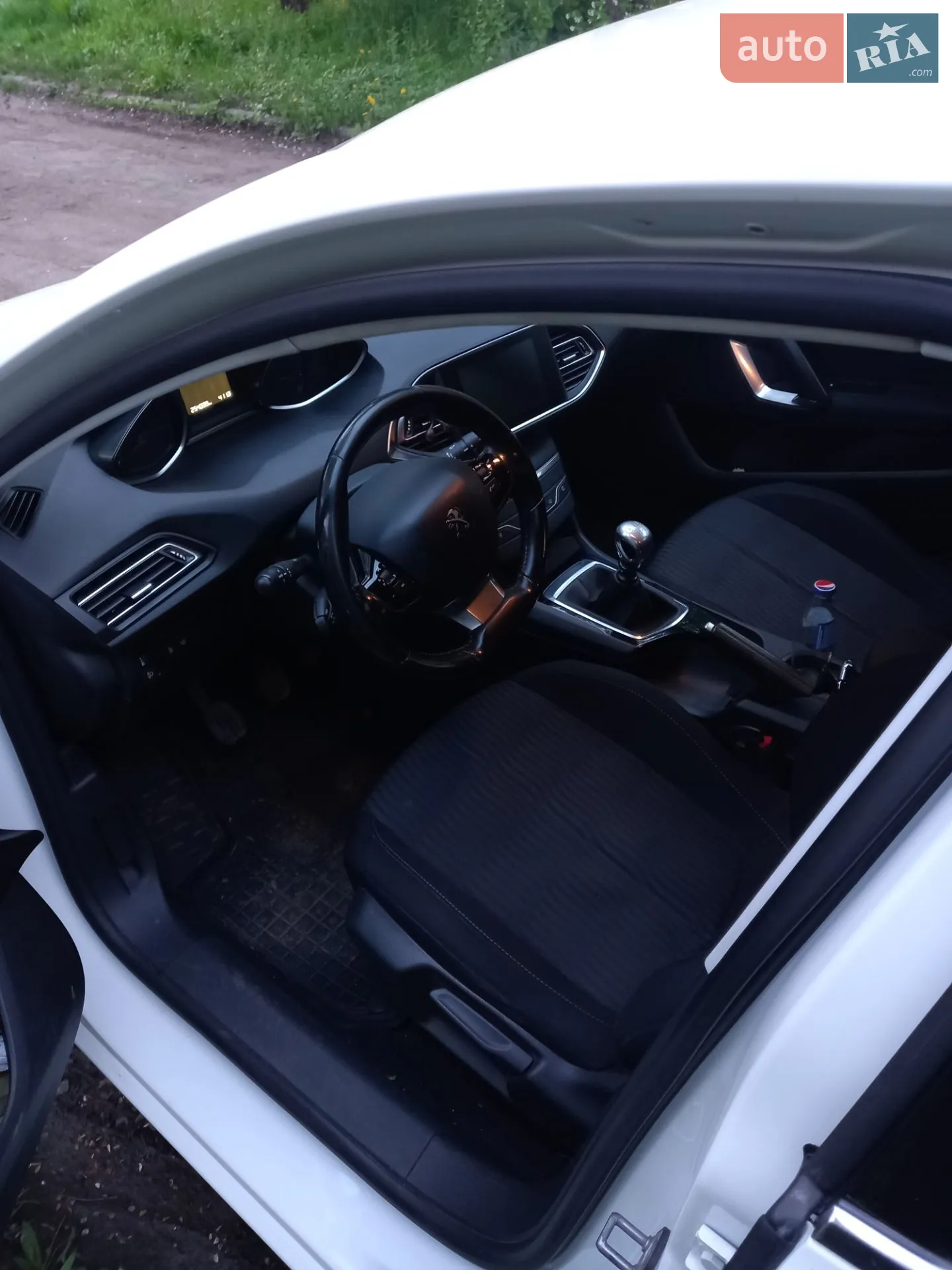 2015 Peugeot 308 - мініатюра 2
