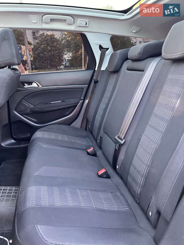 Універсал Peugeot 308 2017 в Дрогобичі