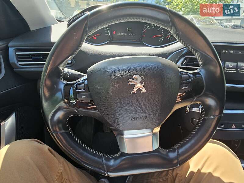 Универсал Peugeot 308 2016 в Киеве