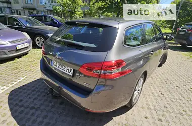 Peugeot 308 2016