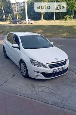 Хэтчбек Peugeot 308 2016 в Запорожье