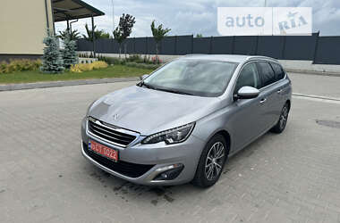 Универсал Peugeot 308 2015 в Луцке