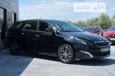 Універсал Peugeot 308 2016 в Рівному