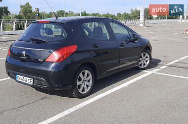 Хетчбек Peugeot 308 2011 в Києві