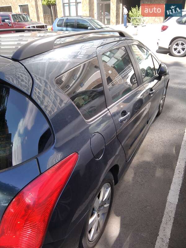 Универсал Peugeot 308 2012 в Киеве