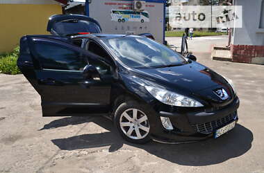 Хэтчбек Peugeot 308 2011 в Дрогобыче