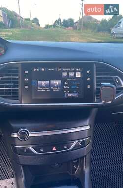 Універсал Peugeot 308 2015 в Харкові