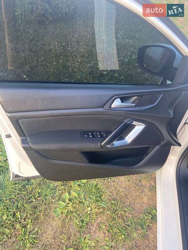 Універсал Peugeot 308 2015 в Харкові