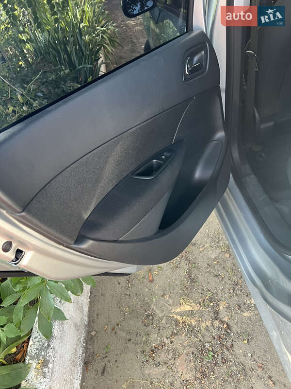 Универсал Peugeot 308 2013 в Крюковщине