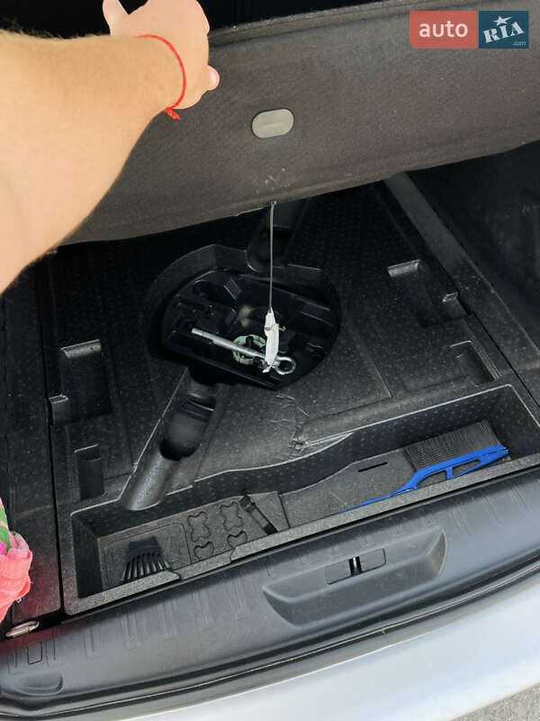 Універсал Peugeot 308 2014 в Хотині