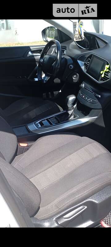 Универсал Peugeot 308 2016 в Львове фото 13 Универсал Peugeot 308 2016 в Львове