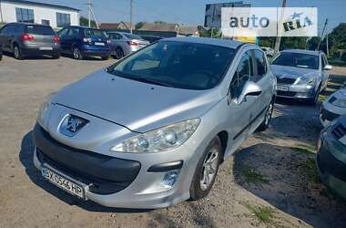 Хэтчбек Peugeot 308 2010 в Староконстантинове