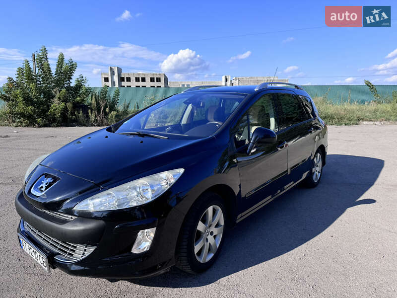 Универсал Peugeot 308 2010 в 