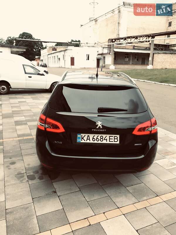 Универсал Peugeot 308 2015 в Стрые