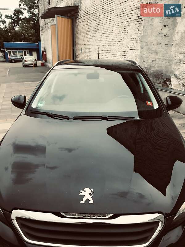 Универсал Peugeot 308 2015 в Стрые