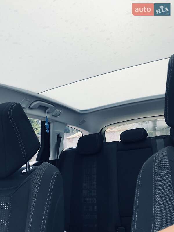 Универсал Peugeot 308 2015 в Стрые