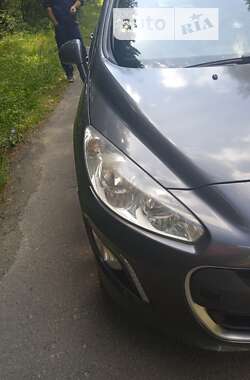 Универсал Peugeot 308 2012 в Ровно