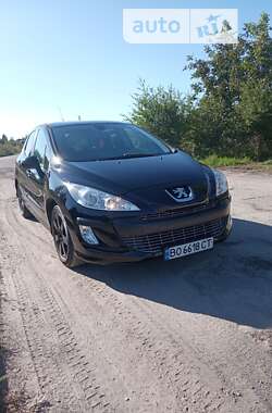 Хэтчбек Peugeot 308 2008 в Тернополе