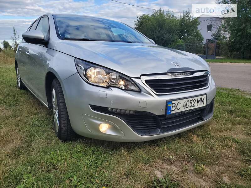 Универсал Peugeot 308 2016 в Чернигове