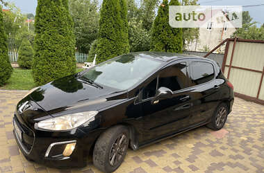 Хетчбек Peugeot 308 2011 в Трускавці