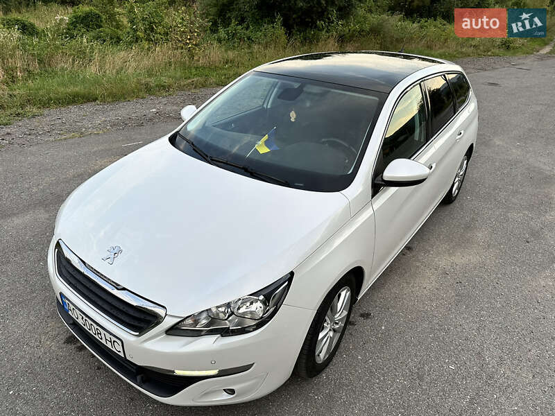 Универсал Peugeot 308 2014 в Великом Березном