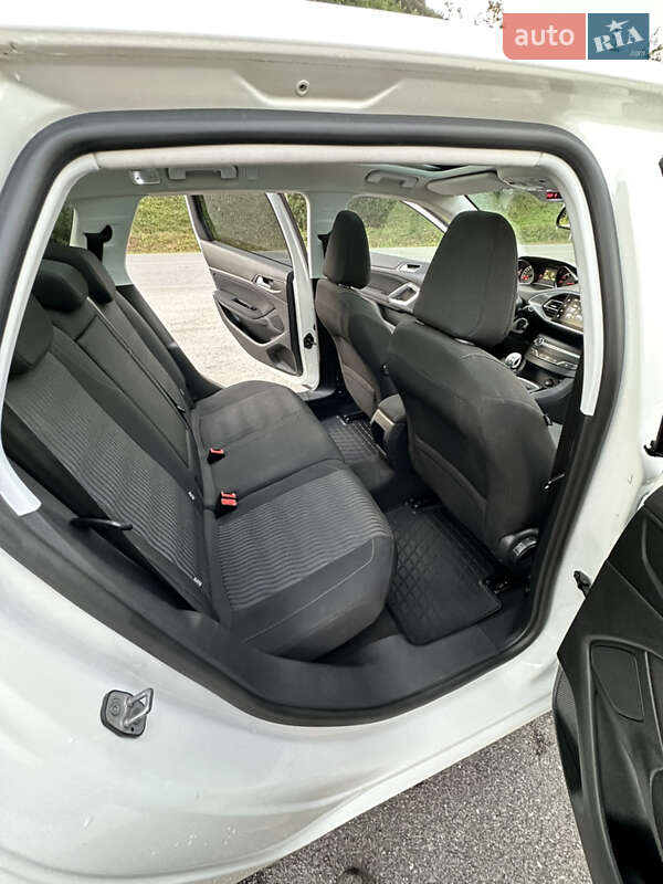 Универсал Peugeot 308 2014 в Великом Березном