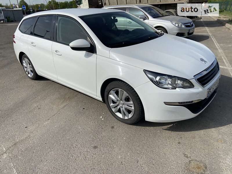 Универсал Peugeot 308 2015 в Вознесенске