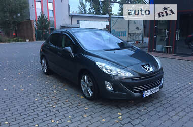 Хэтчбек Peugeot 308 2008 в Черновцах