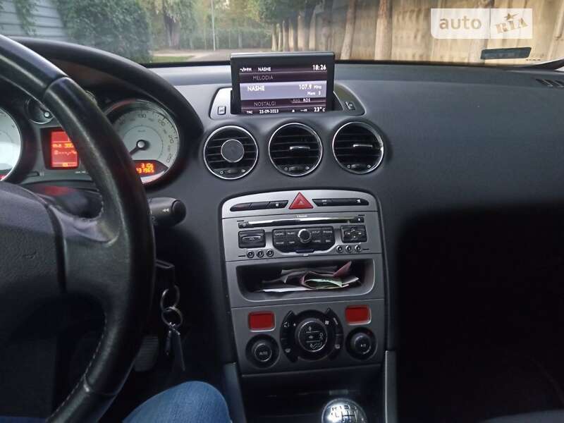 Універсал Peugeot 308 2011 в Києві