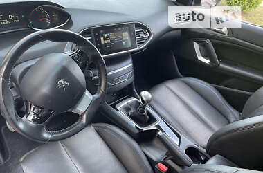 Универсал Peugeot 308 2014 в Стрые