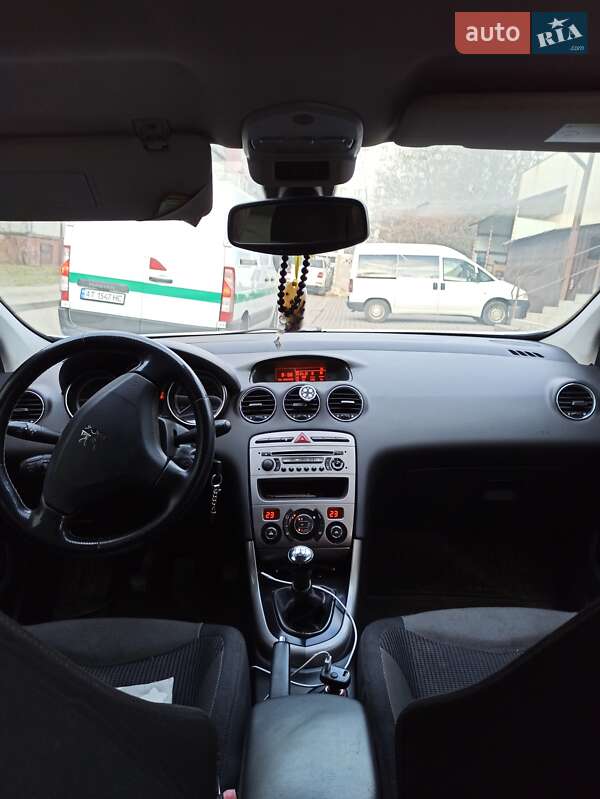 Хетчбек Peugeot 308 2007 в Чернівцях