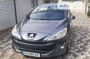 Хэтчбек Peugeot 308 2009 в Киеве